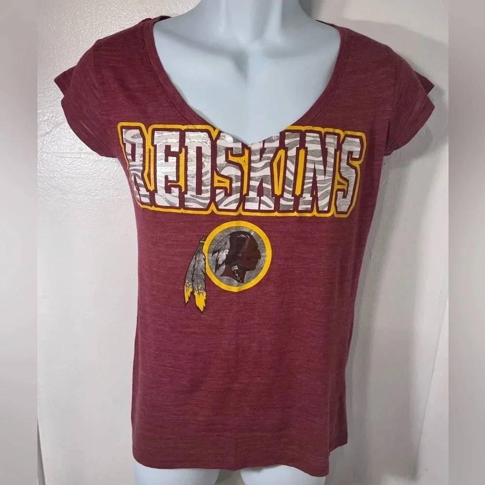 NFL teens apparel,M, 7/9 short sleeve, V-neck NFL logo team‎ silver, burgundy